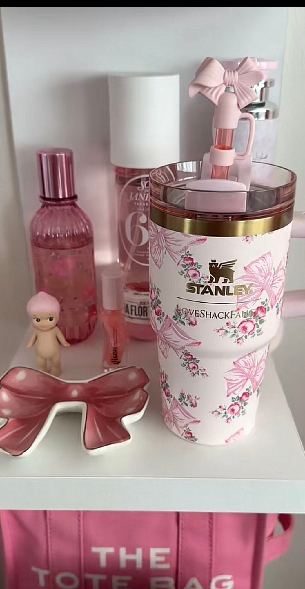 Stanley x LoveShackFancy Flowstate Quencher 20oz Tumbler